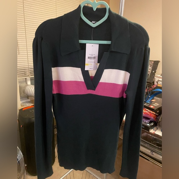 AK Sport Sweaters - AK Sport size M dark green sweater with collar